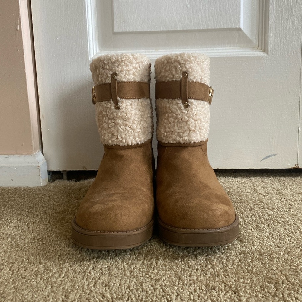 GBG Los Angeles ankle boots